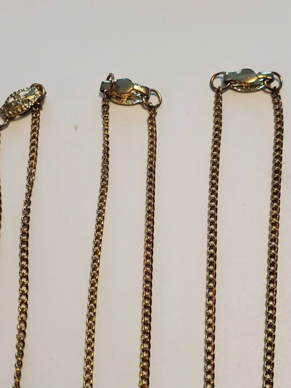 6 Necklaces, items # A 1870-1875, . wt. 19 grams. - Picture 7 of 11